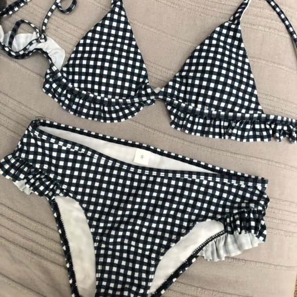 Brand New! Gingham Plaid Two Piece Ruffle Swimsuit - Picture 6 of 6